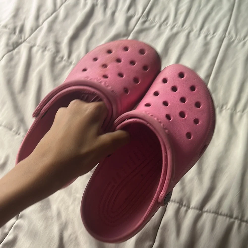 Pink Crocs💗💗 - Picture 3 of 4